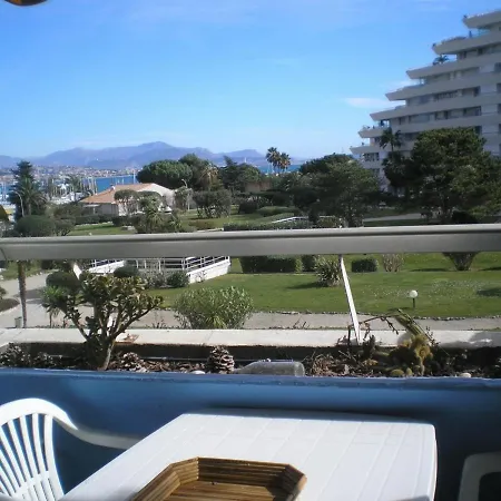 Climatise Avec Terrasse, Piscine Privee Et Acces Mer, - Fr-1-252a-38 Villeneuve-Loubet