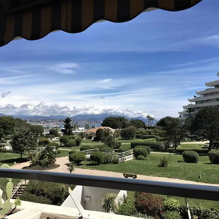 Apartment Climatise Avec Terrasse, Piscine Privee Et Acces Mer, - Fr-1-252a-38